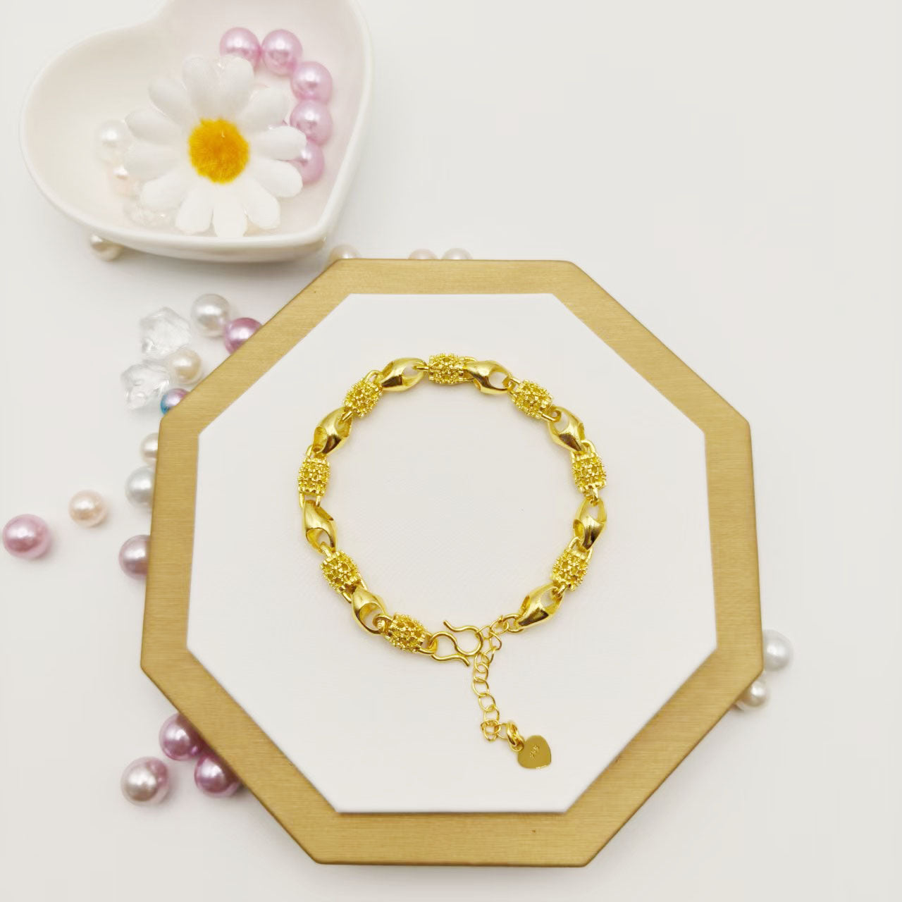 Ladies' fashionable bracelet, gold and silver, featuring a smooth hollow design, exquisite and lightweight