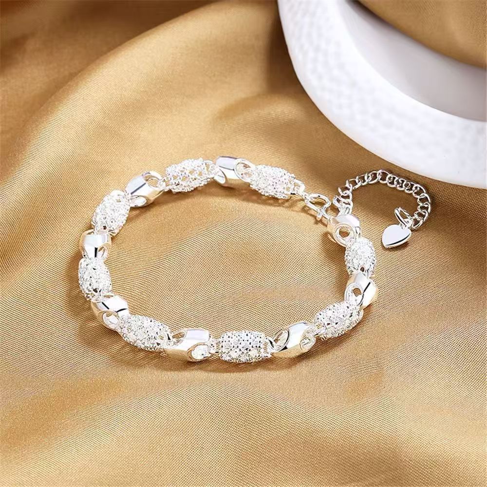 Ladies' fashionable bracelet, gold and silver, featuring a smooth hollow design, exquisite and lightweight